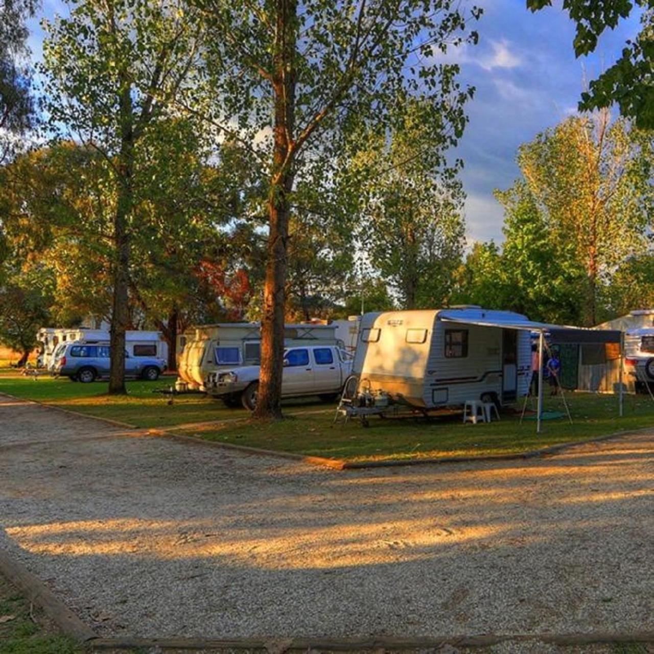 Corryong Caravan Park Formally Mt Mittamatite Caravan Park Extérieur photo